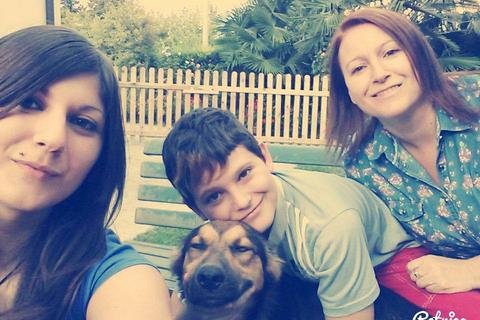 Orso con la famiglia